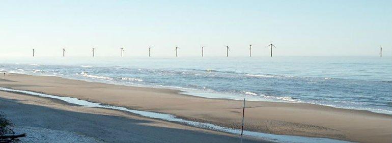 Ringkøbing-Skjern ønsker kystnære møller længere ud på havet
