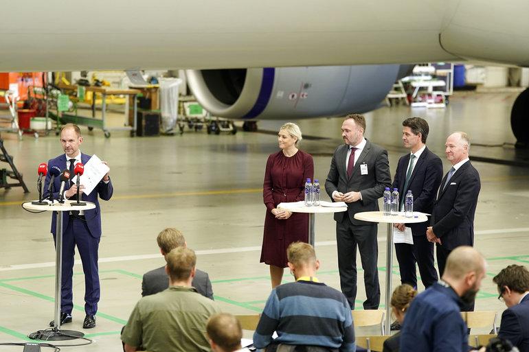 Regeringen foreslår passagerafgift for at få grønne fly