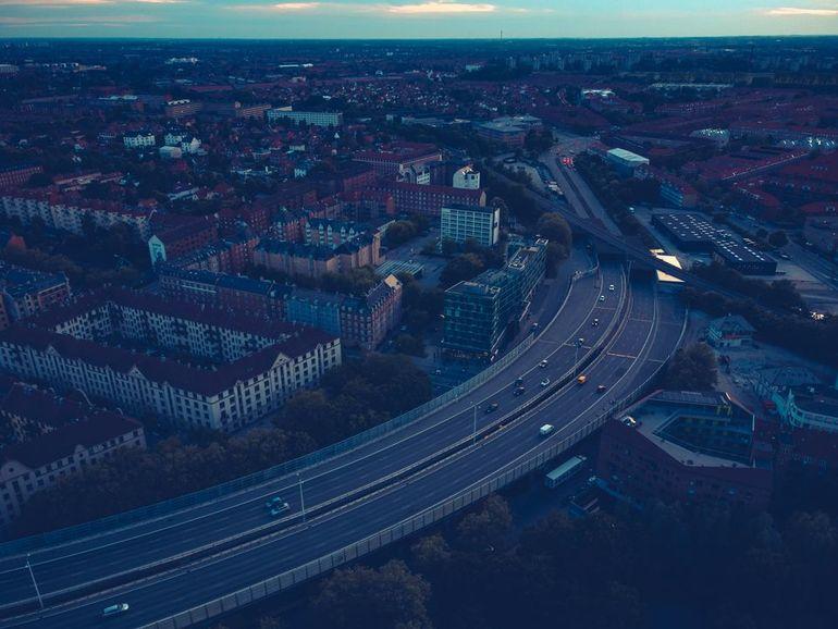 Smog fra Bispeengbuen i København ryger direkte ind i stuen