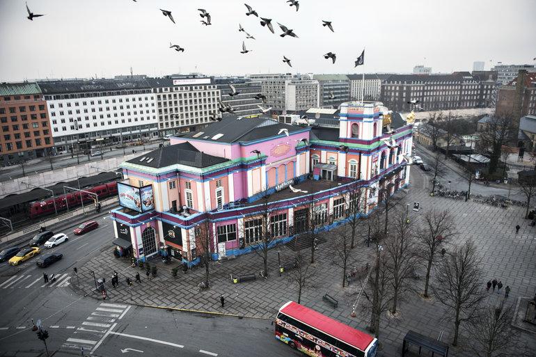 Udvalgsmedlem udsætter beslutning om Palads-biografens skæbne