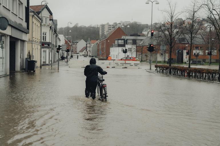 Vejle og Vejen har fået et helt års regn