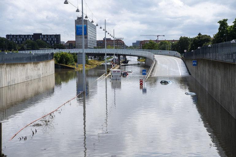 Seks kraftfulde pumper skal beskytte mod massive vandmasser