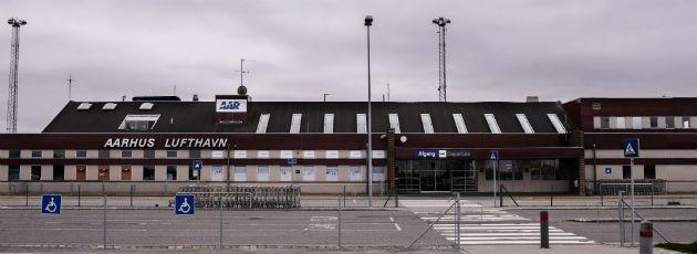 Højt at flyve - dybt at falde