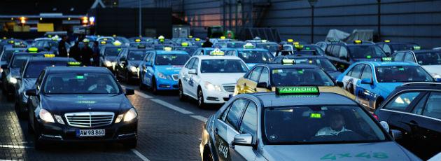 Uber har indledt en taxa-krig