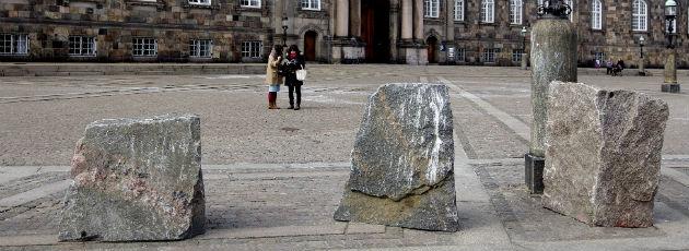 Varig terrorsikring af Christiansborg udskudt