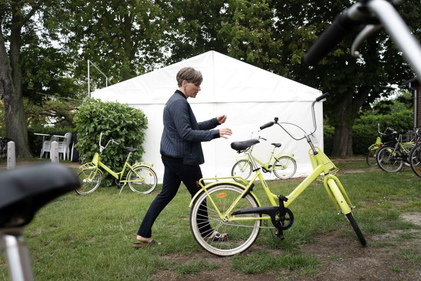 Når bydronninger og -konger stopper, efterlader de tusindvis af hjemløse stemmer